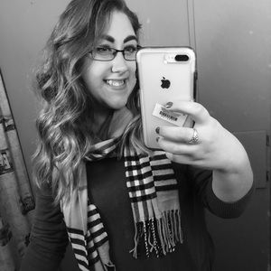 Meet your Posher, April